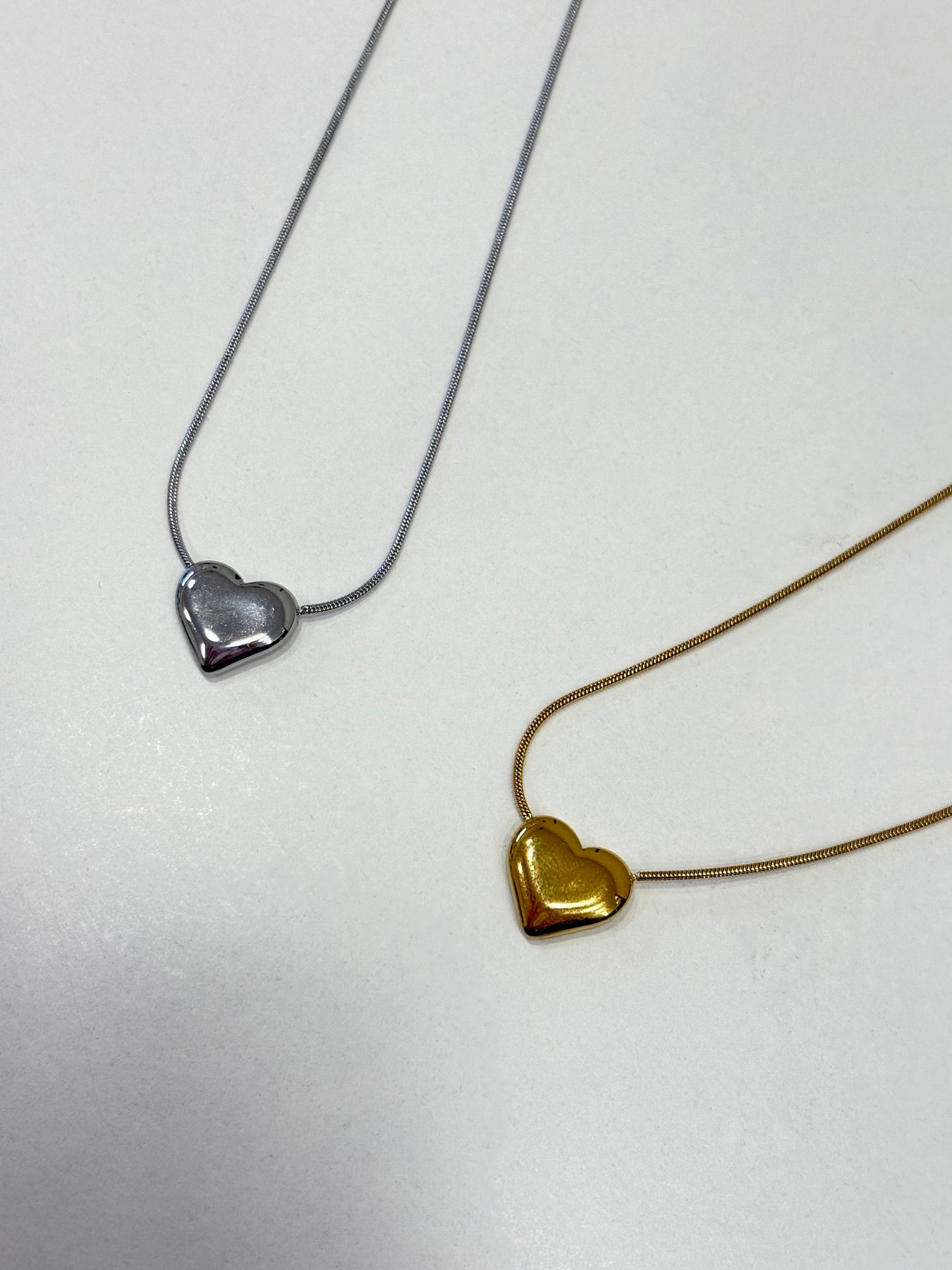 Kολιέ Ατσάλινο ΄Με Σχέδιο Καρδιά'