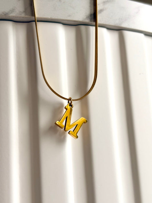 Επιχρυσωμένο Ατσάλινο Κολιέ M for Mama